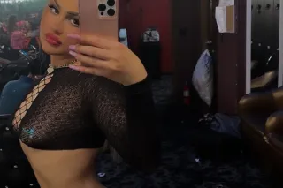 😍🍑 ITALIAN BOMBSHELL WITH SUPE... - Image 3