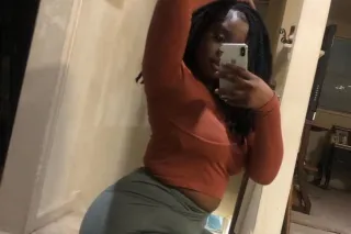 come pound my pussy until i cu... - Image 2