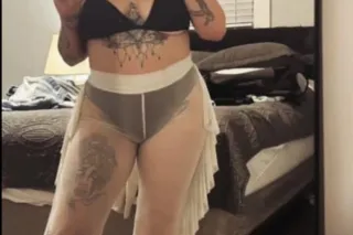 BACK IN TOWN!! - 26 - Image 4