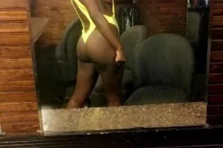 Dripping Choclate 💦🍫COME TASTE... - Image 1